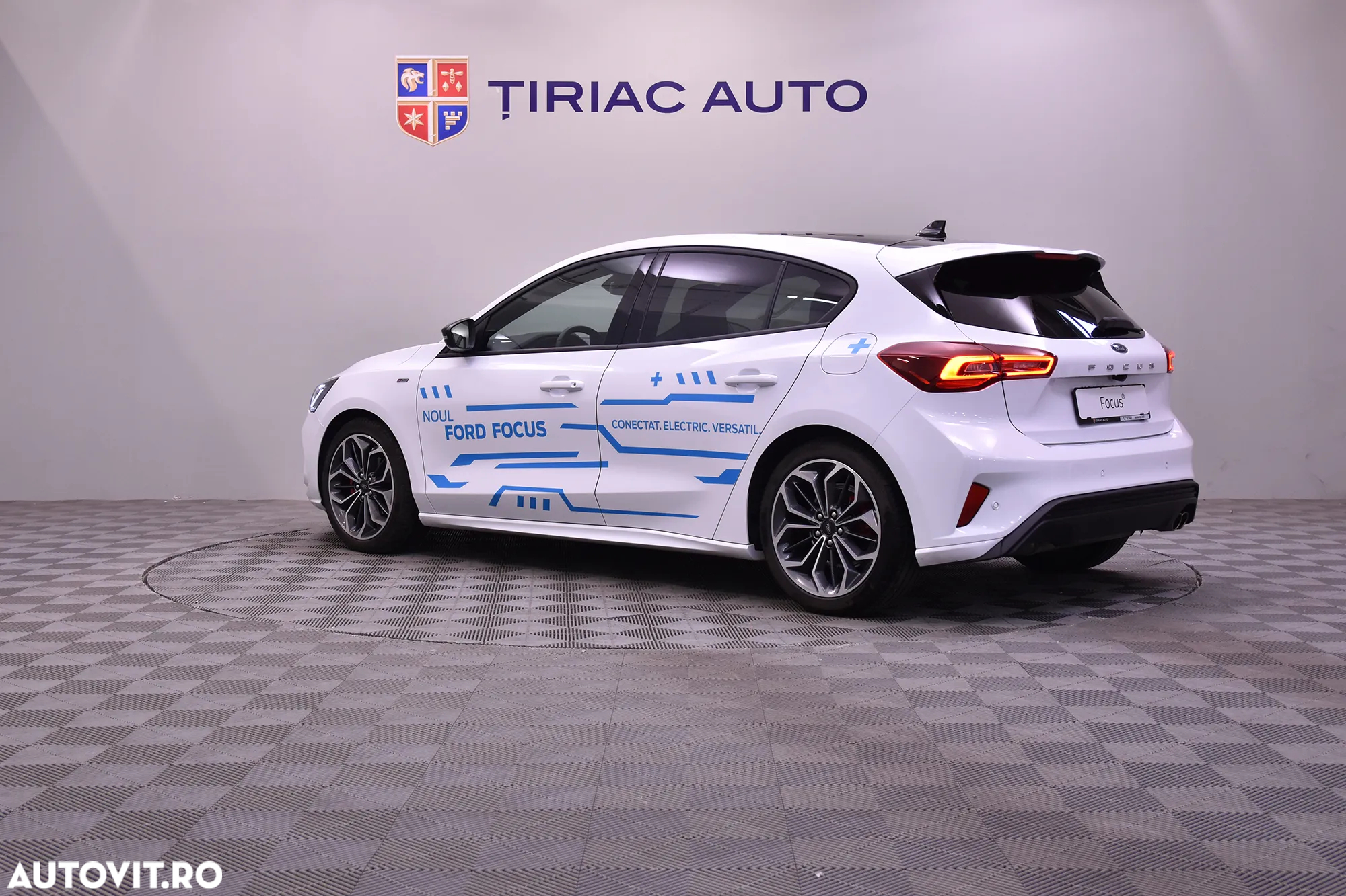 Ford Focus 1.0 EcoBoost MHEV ST-Line X - 3