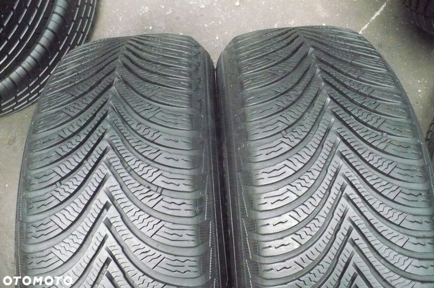 2x MICHELIN Alpin 5 ZP RFT 205/60R16 5,6mm 6,1mm 2022 - 1