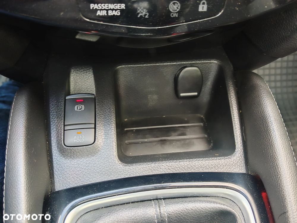 Nissan Qashqai 1.2 DIG-T Visia EU6 - 17