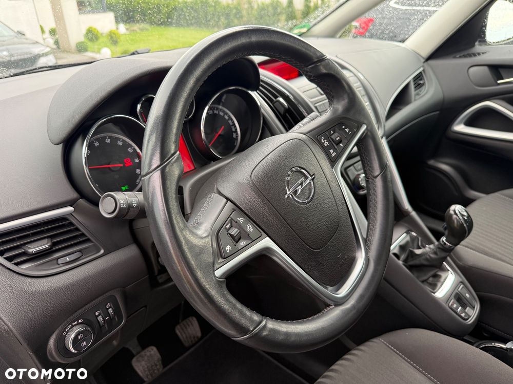 Opel Zafira Tourer 1.4 Turbo Innovation - 19