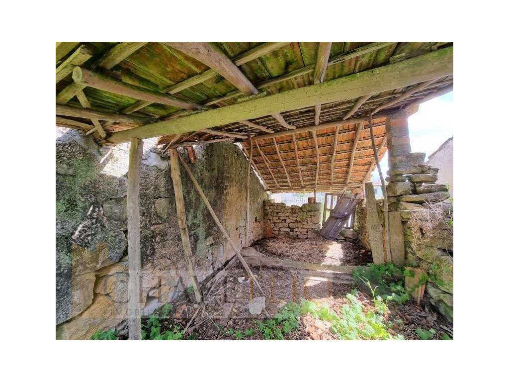 Casa Antiga para reconstruir, entre Tomar e Ferreira do Zêzere - Grande imagem: 4/20