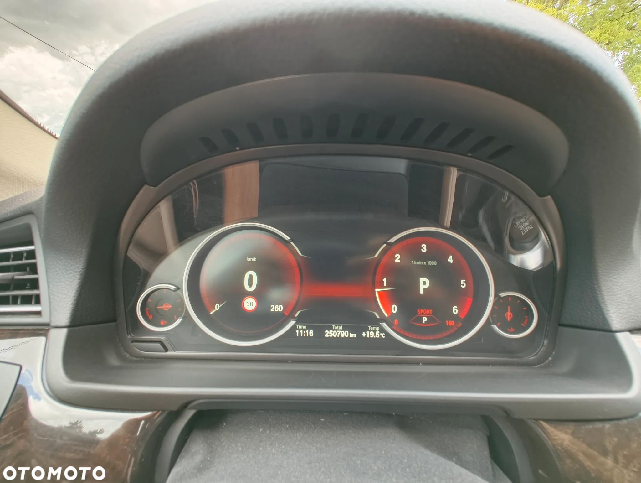 BMW Seria 5 520d Touring Luxury Line - 31