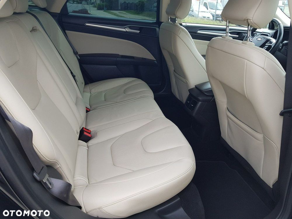 Ford Mondeo - 16