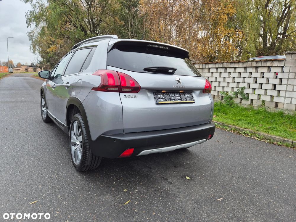 Peugeot 2008 1.6 BlueHDi Allure S&S - 8