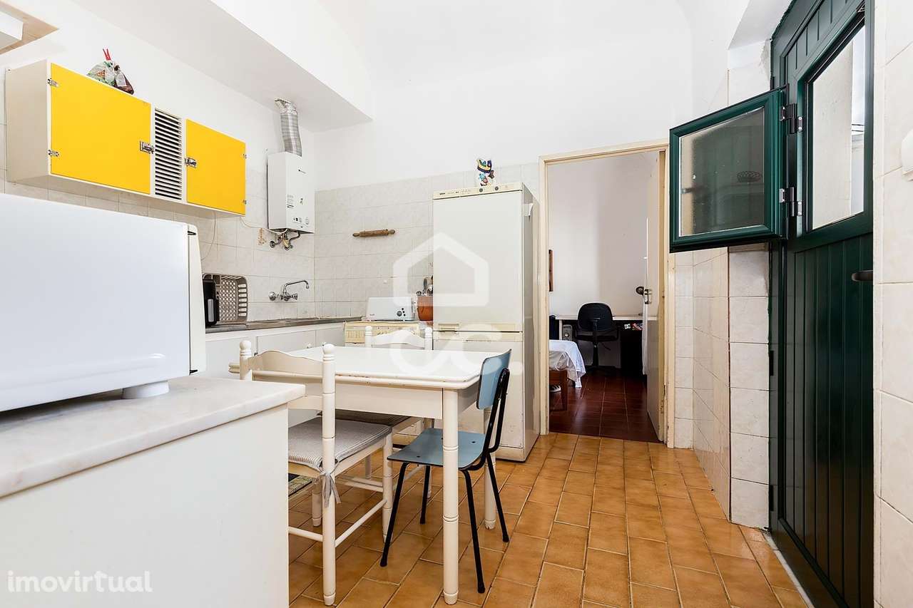 Moradia T2 Térrea c/ Quintal | Bairro de Santa Maria, Évora - Grande imagem: 5/28