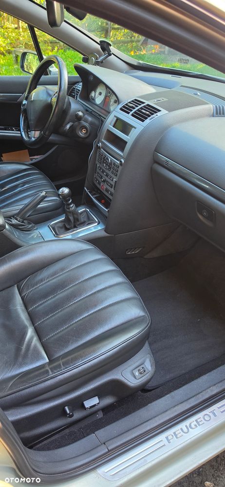 Peugeot 407 - 9
