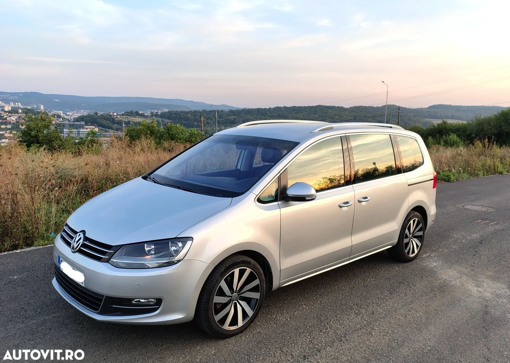 Volkswagen Sharan - 1