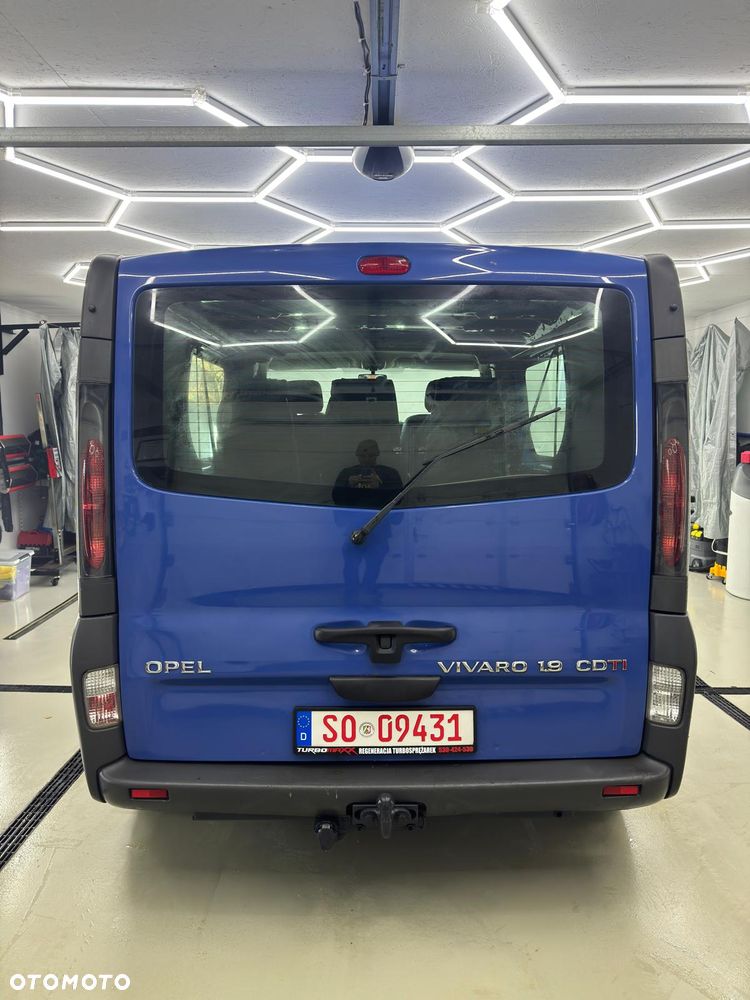 Opel Vivaro - 2