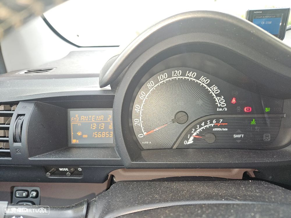 Toyota iQ 1.33 VVT-i 2 EP - 2