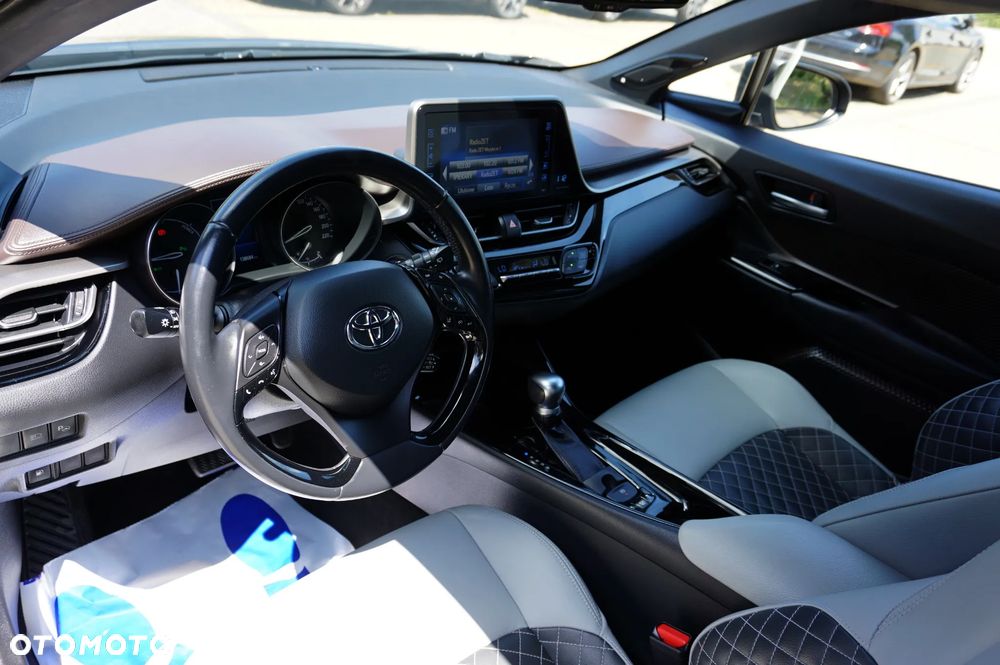 Toyota C-HR Business-Edition - 22