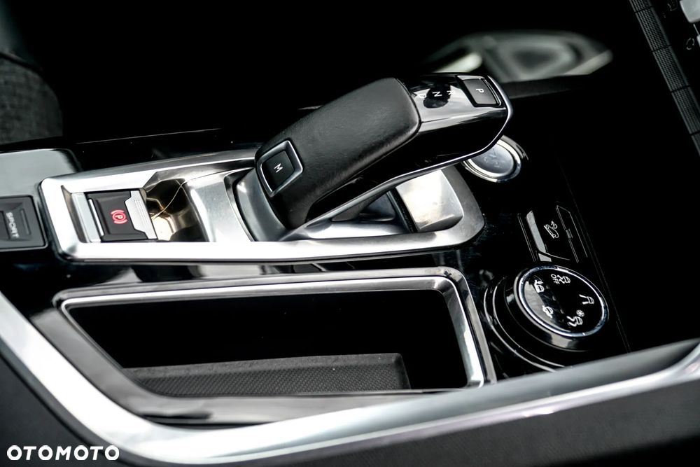 Peugeot 3008 1.6 THP Crossway S&S EAT6 - 23