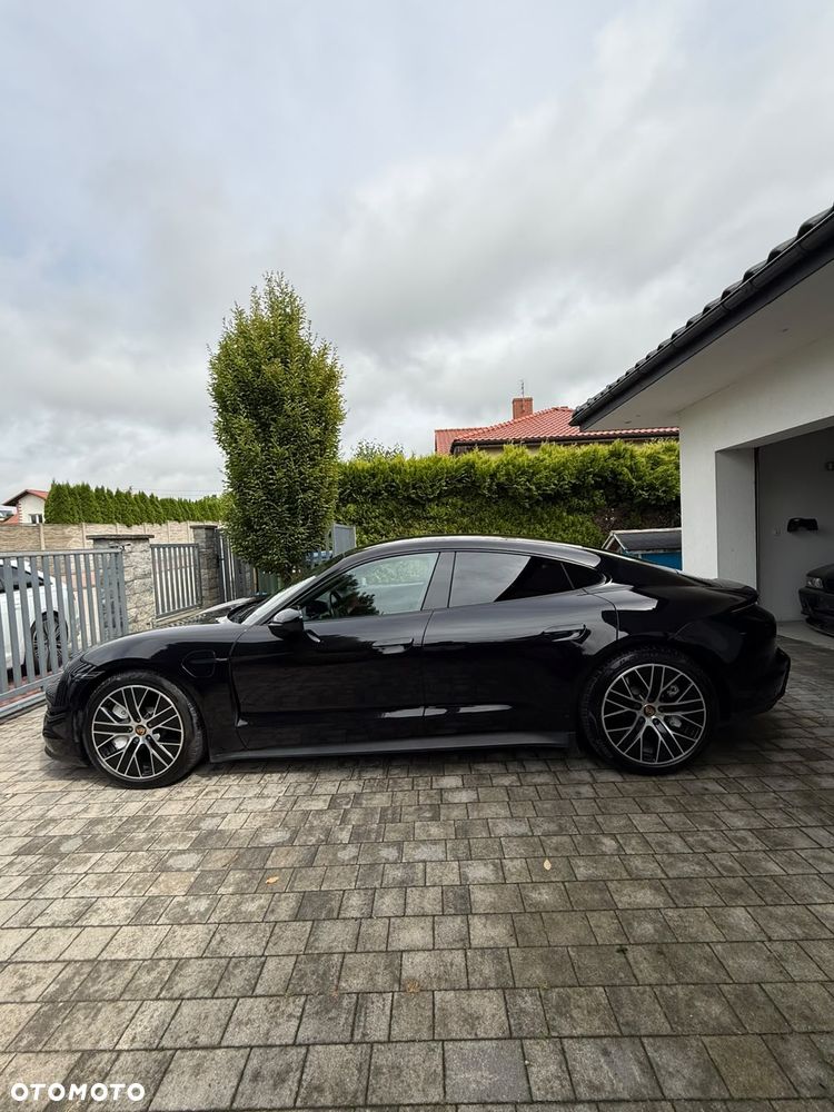 Porsche Taycan 4S - 3