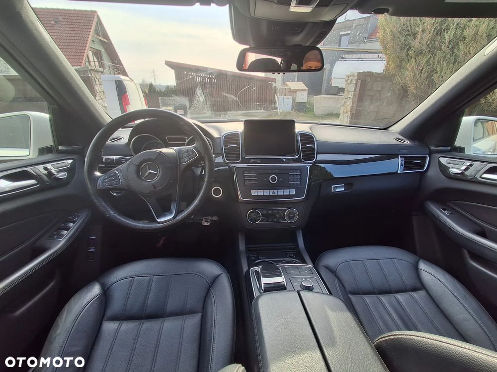 Mercedes-Benz GLS 400 4Matic 9G-TRONIC Exclusive - 27