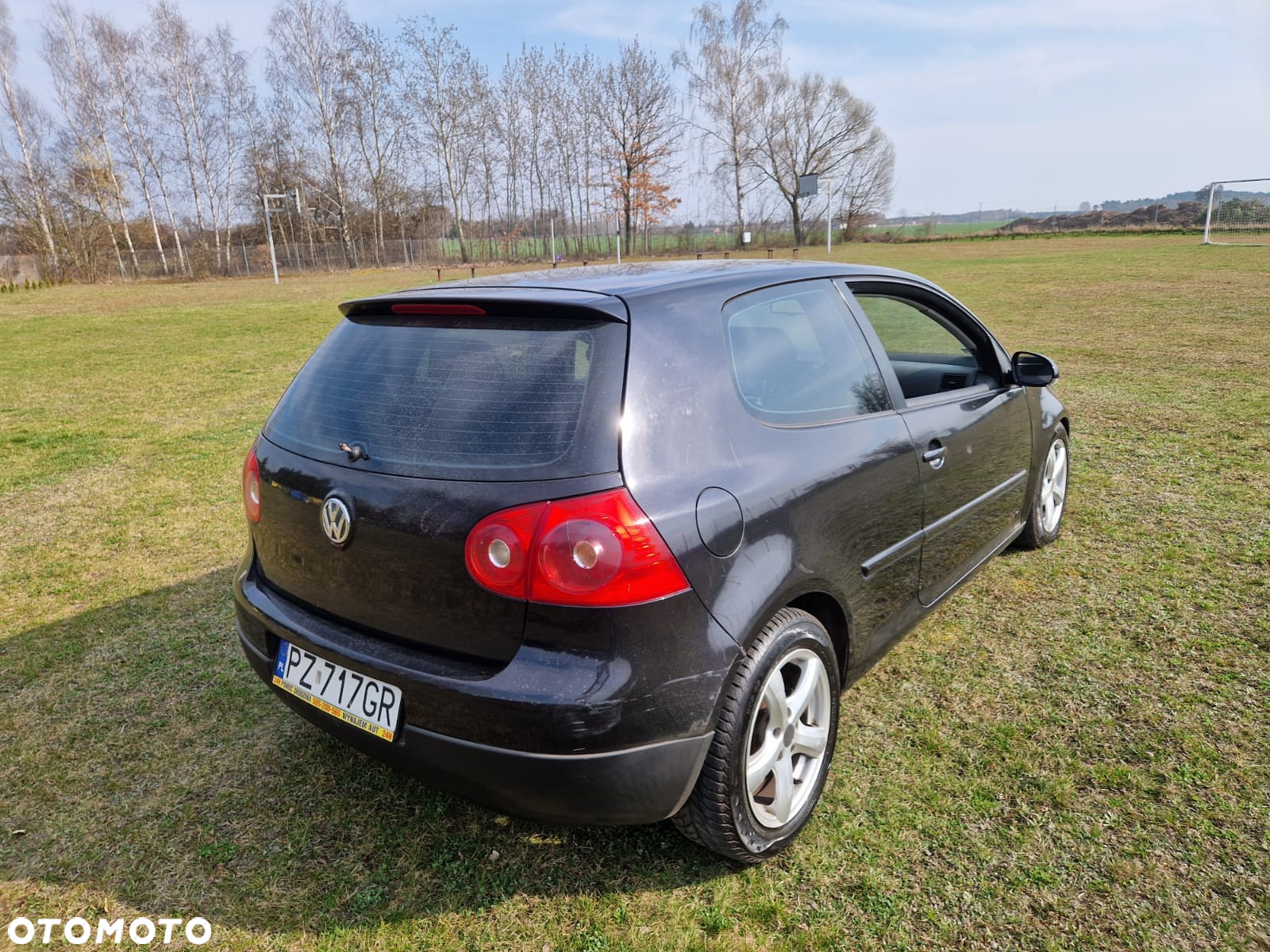 Volkswagen Golf V 2.0 TDI Comfortline - 2