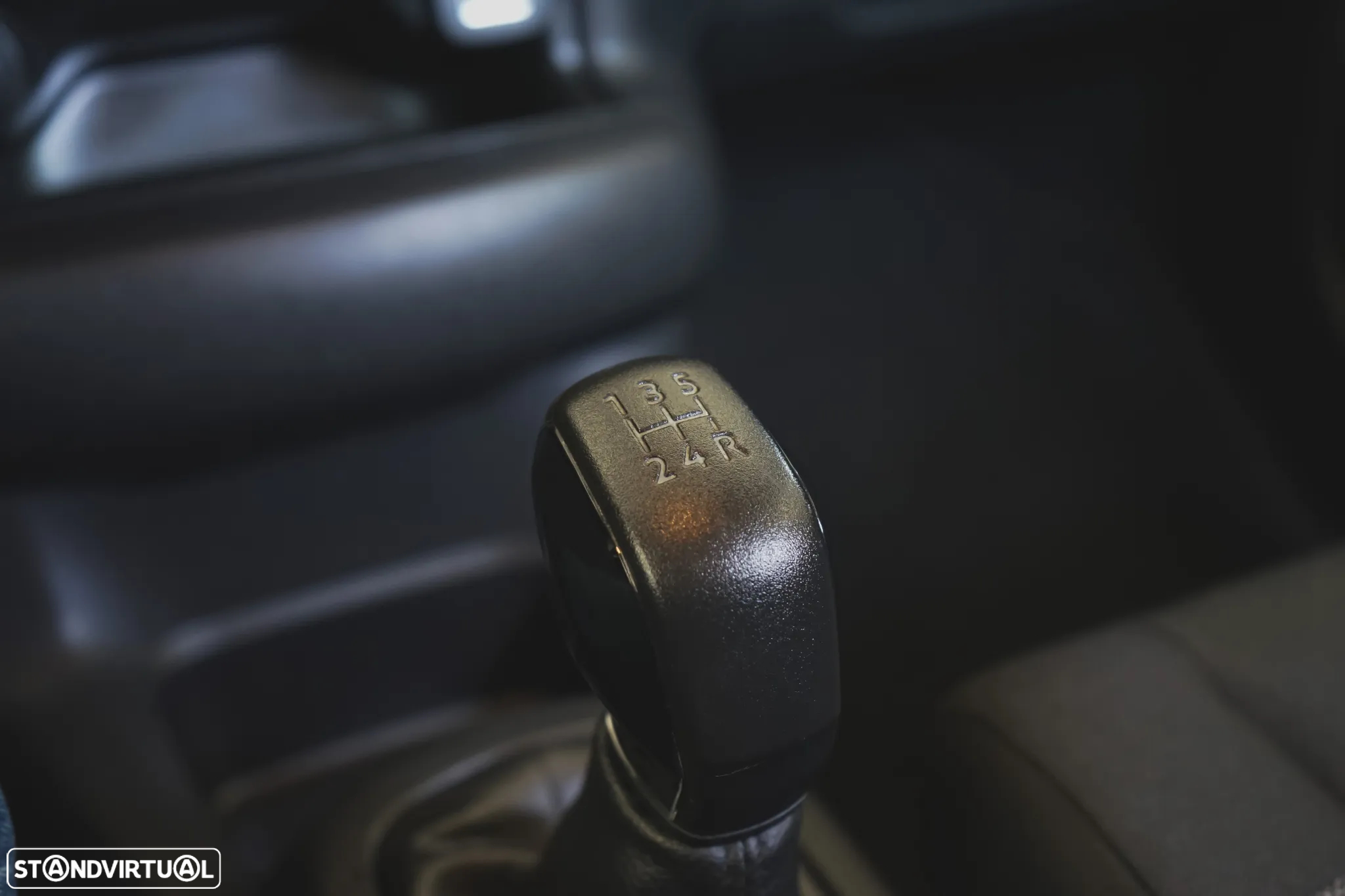 Citroën C4 Cactus 1.6 BlueHDi Shine Ed.Midnight - 26