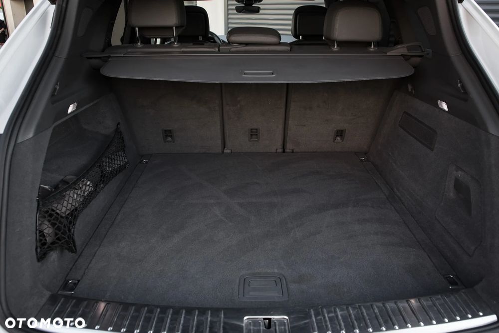 Porsche Cayenne Platinum Edition - 24