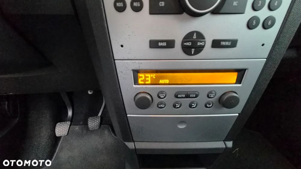 Opel Meriva 1.6 16V Cosmo - 27