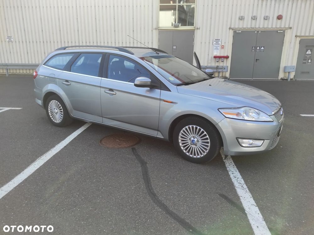 Ford Mondeo - 27