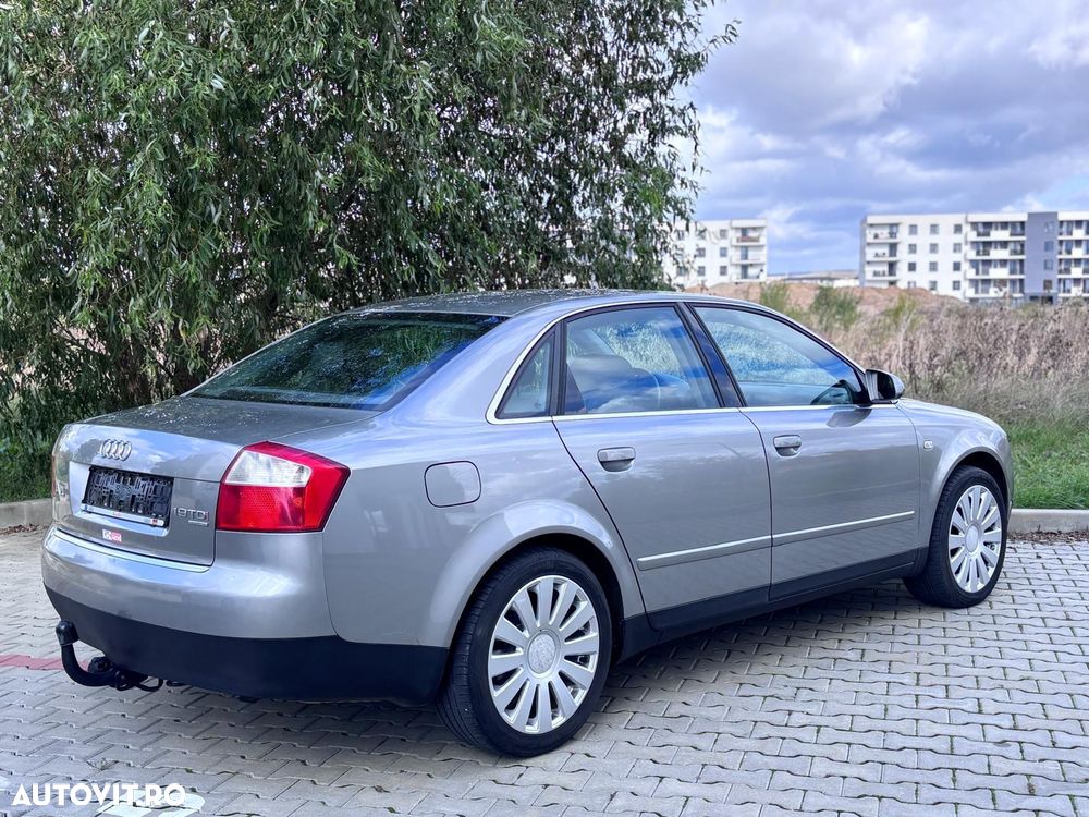 Audi A4 Avant 1.9 TDI quattro - 10