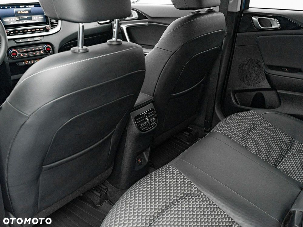 Kia Ceed 1.5 T-GDI Tribute DCT - 24