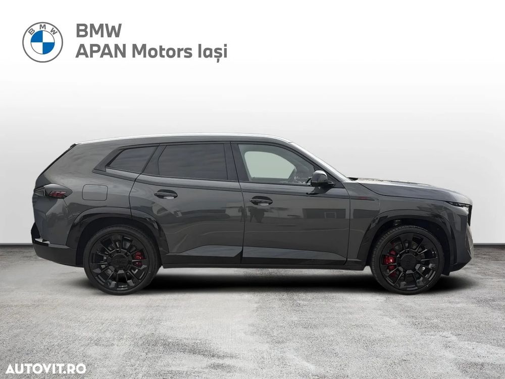 BMW XM - 8