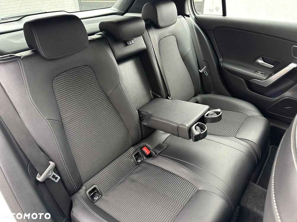 Mercedes-Benz Klasa A 250 Progressive 7G-DCT - 21