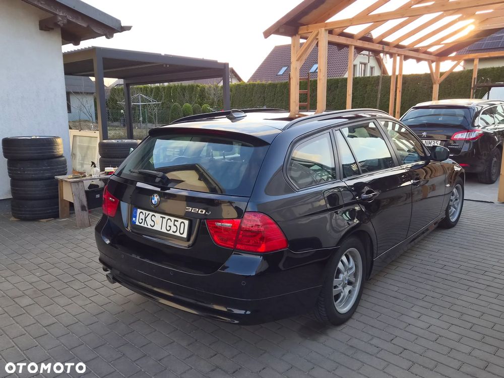 BMW Seria 3 320d - 5