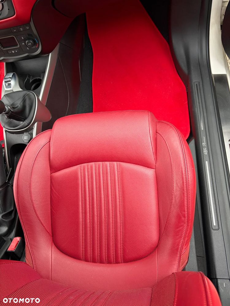 Alfa Romeo Mito 0.9 TwinAir Distinctive - 16