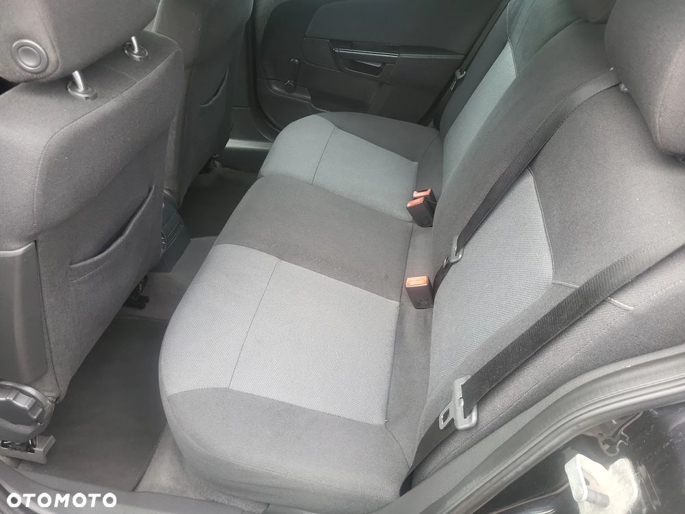 Opel Astra III 1.6 Enjoy - 23