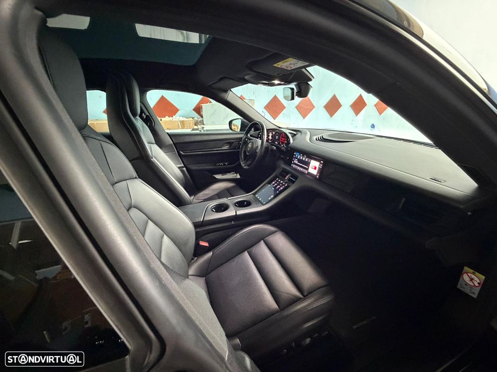 Porsche Taycan Standard - 21