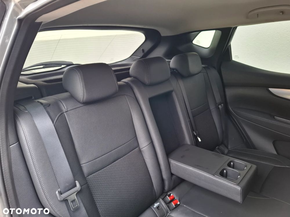 Nissan Qashqai 1.3 DIG-T Tekna - 32