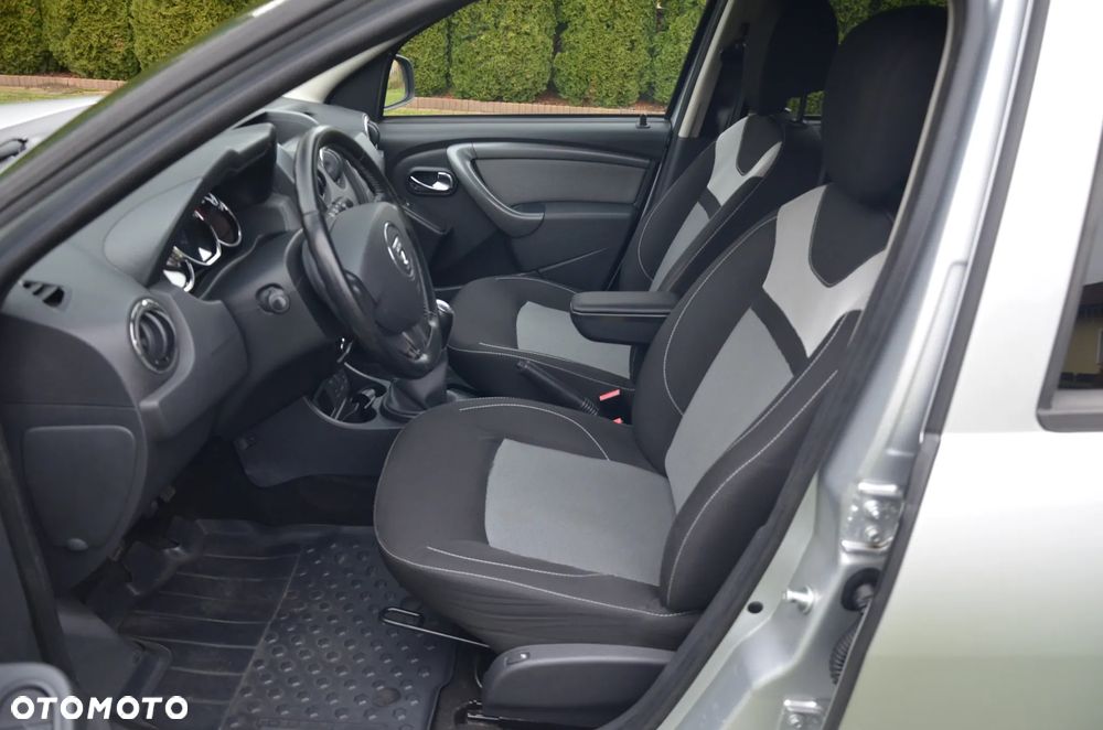 Dacia Duster 1.6 SCe Urban Explorer S&S - 15