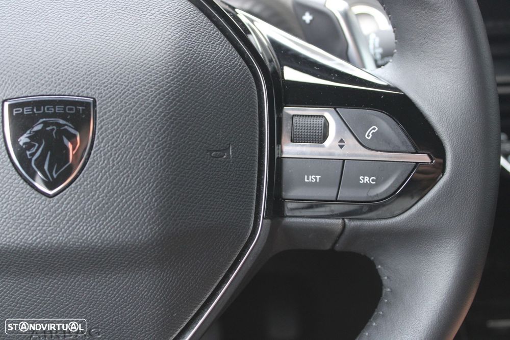 Peugeot 2008 1.2 PureTech Allure EAT8 - 13