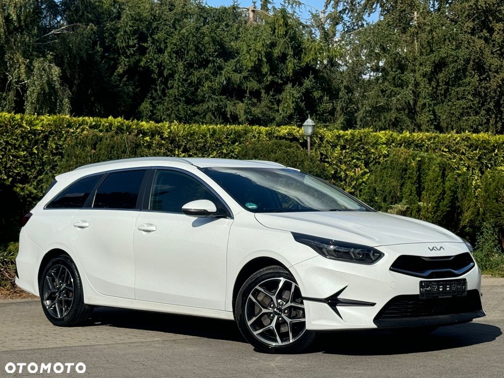 Kia Ceed 1.6 CRDi mHEV Business Line DCT - 4