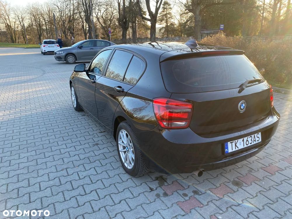 BMW Seria 1 114i - 11