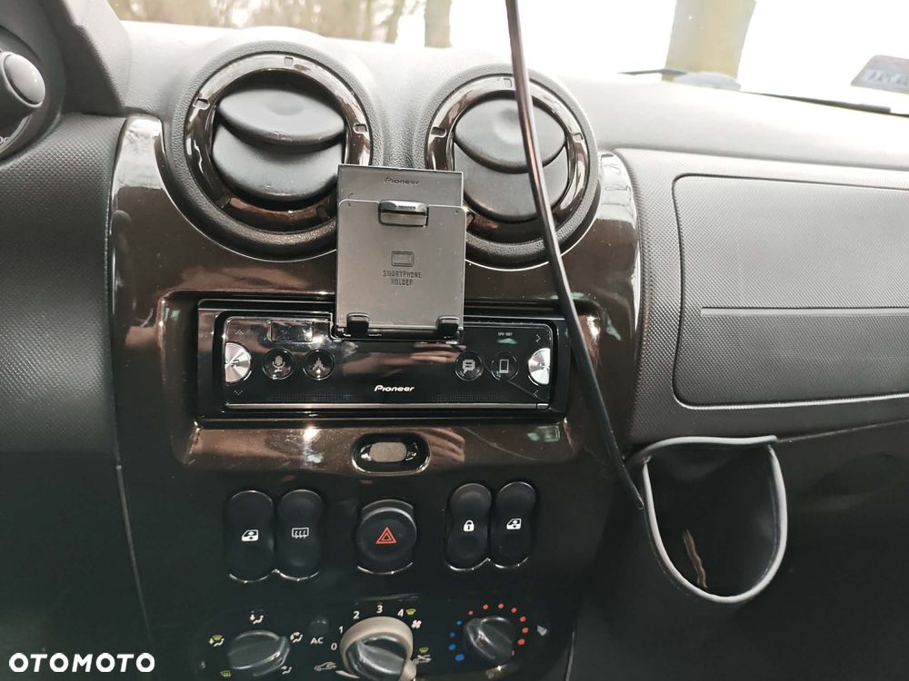 Dacia Duster 1.6 Laureate - 22