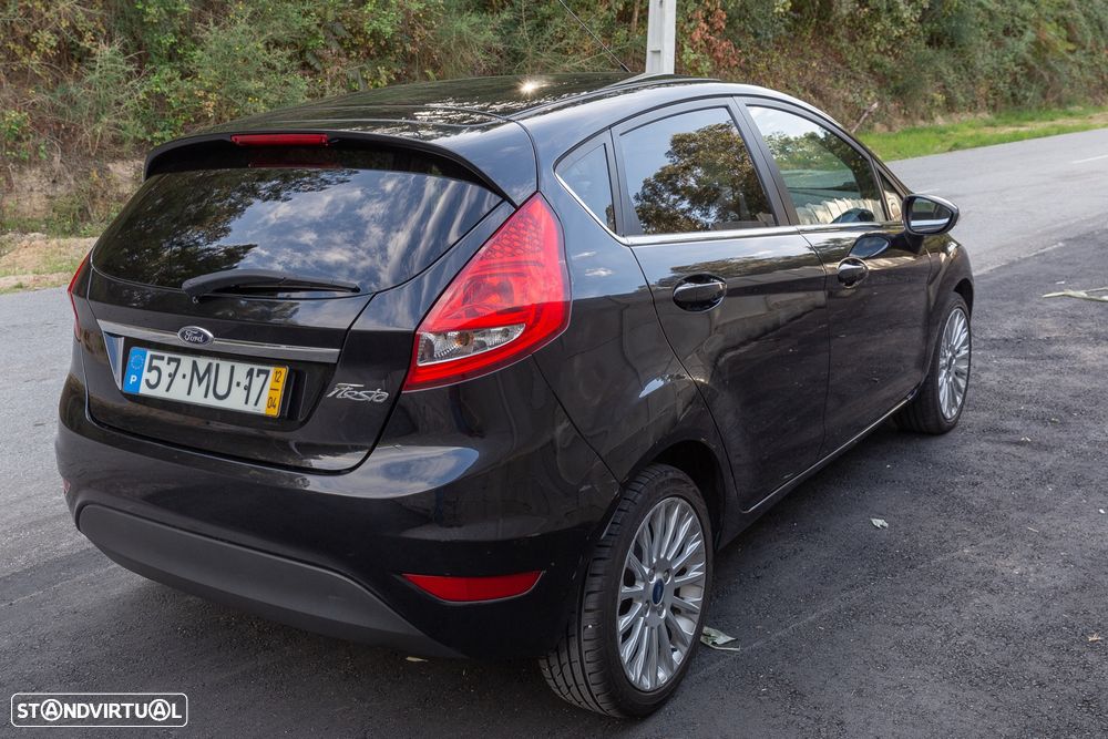 Ford Fiesta - 4