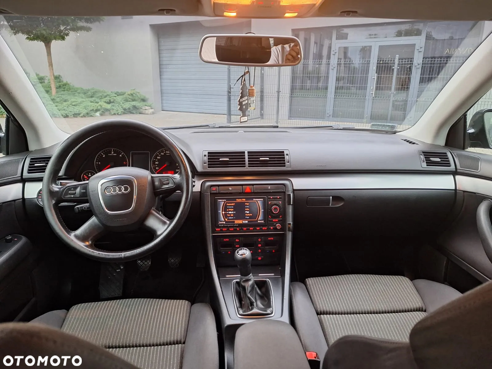 Audi A4 Avant 2.0 TDI - 8