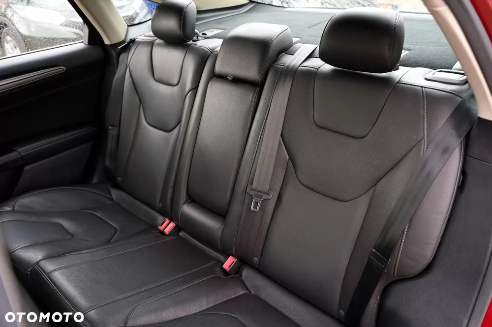 Ford Fusion - 21