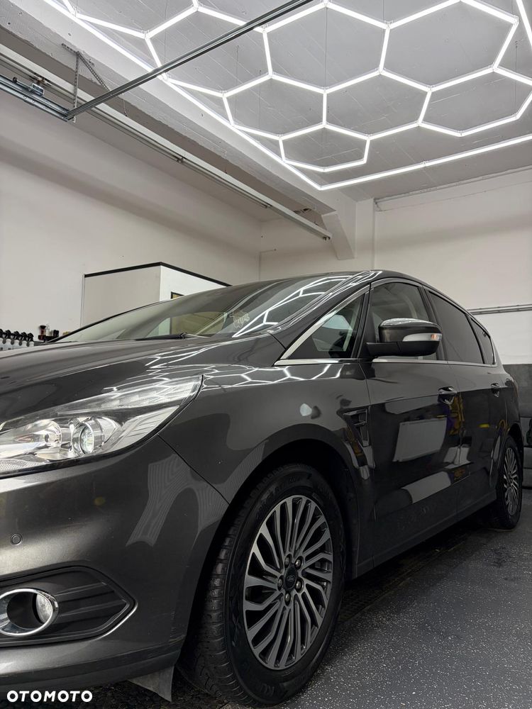 Ford S-Max 2.0 EcoBlue Titanium - 19