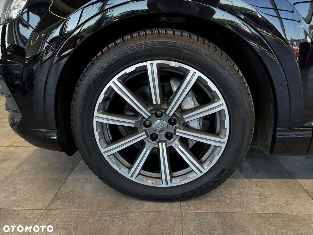 Audi Q7 - 11