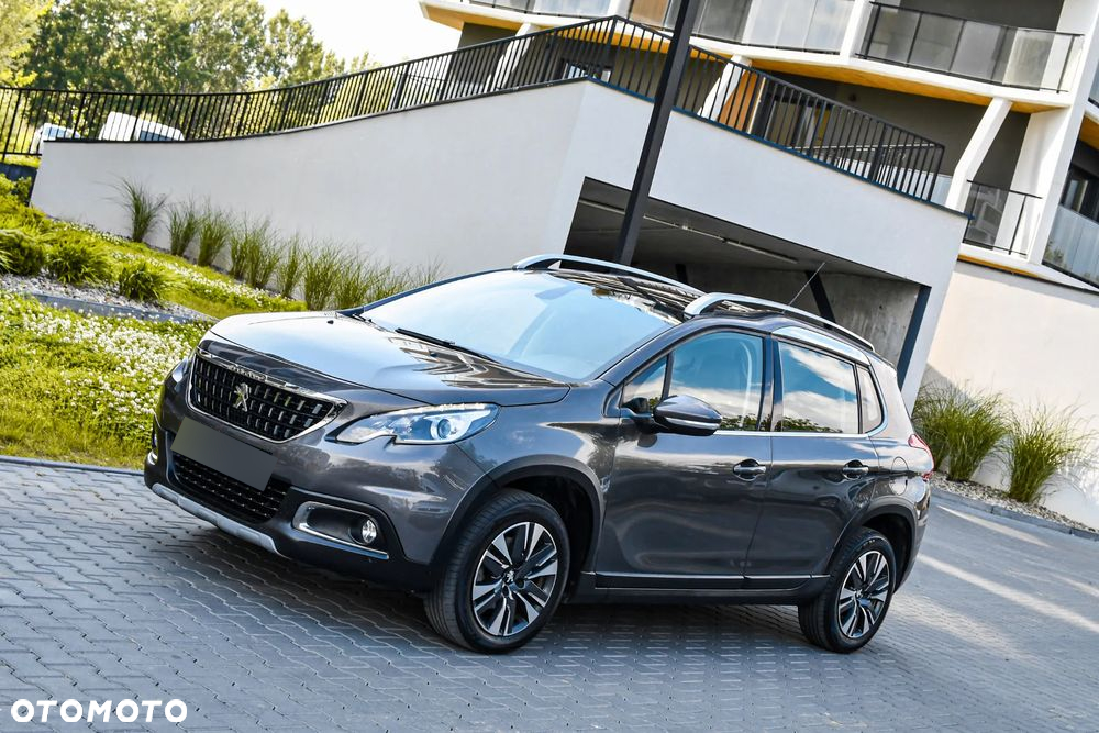 Peugeot 2008 1.2 Pure Tech GPF Allure S&S - 2