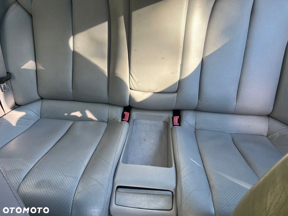 Mercedes-Benz CLK - 9