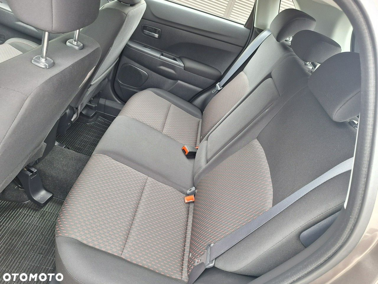 Mitsubishi ASX - 14