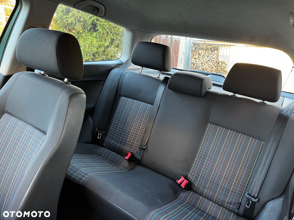 Volkswagen Polo - 10