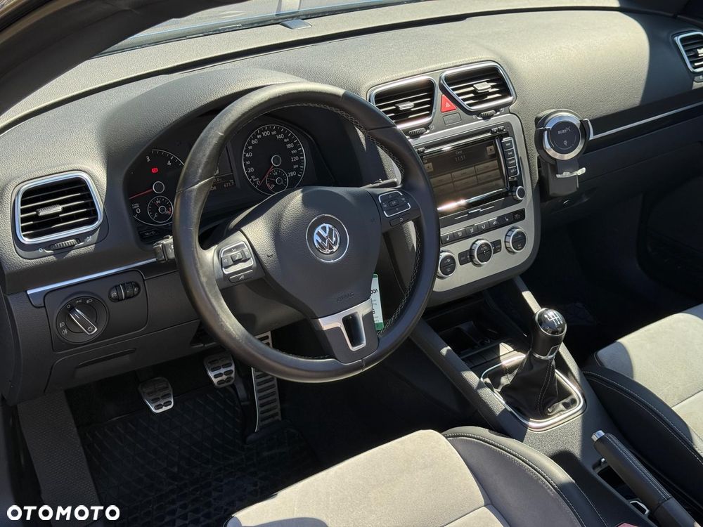 Volkswagen Eos 2.0 TDI DPF BlueMotion Technology Sport & Style - 15