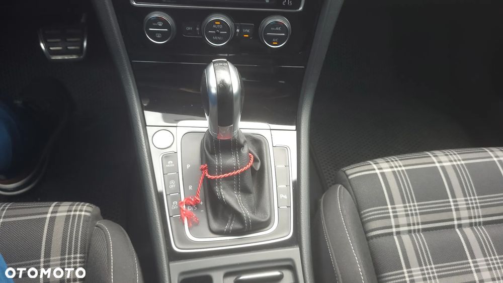 Volkswagen Golf 2.0 TDI BMT GTD DSG - 32
