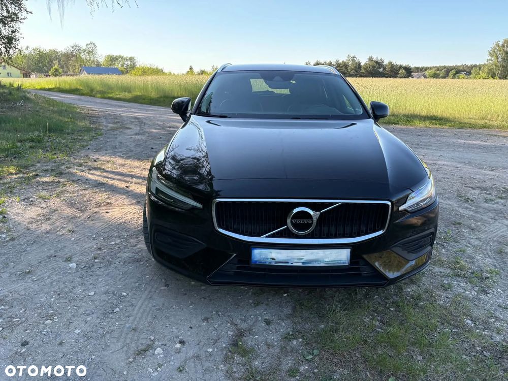 Volvo V60 D3 Momentum Pro - 1