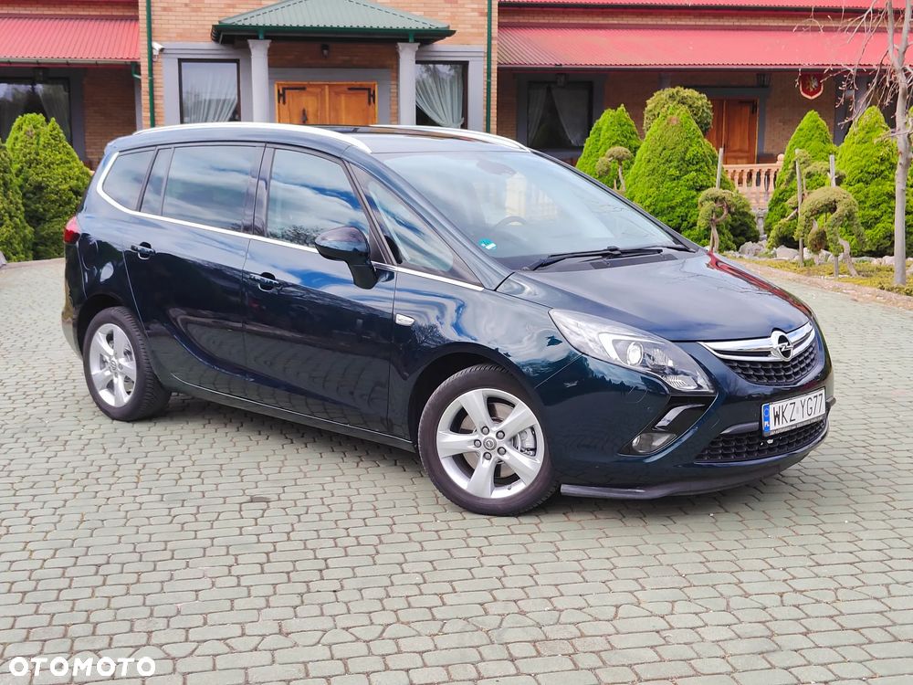 Opel Zafira Tourer 1.6 SIDI Turbo Innovation - 2