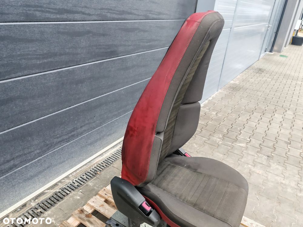 FOTEL PASAŻERA PRAWY VOLVO FH4 FM4 FMX4 - 4